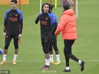 开云体育亚洲官网-包含巴黎圣日尔曼官方发布夏季训练安排，备战全面展开的词条