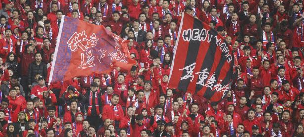 开云体育登录入口-比赛中球队展现团队默契，成功战胜对手