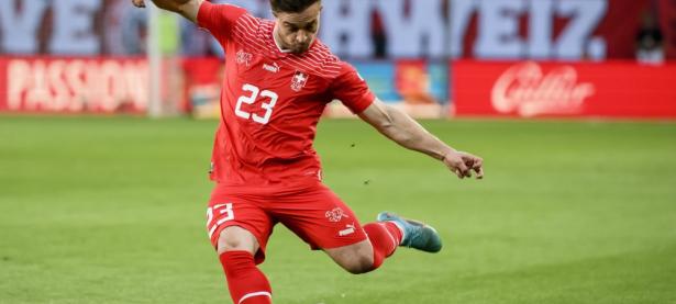 开云体育官方入口-喀麦隆女足竭尽全力，力争进入四强