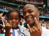 开云体育官方入口-关于意大利队实现背靠背欧洲杯正赛入场券的信息