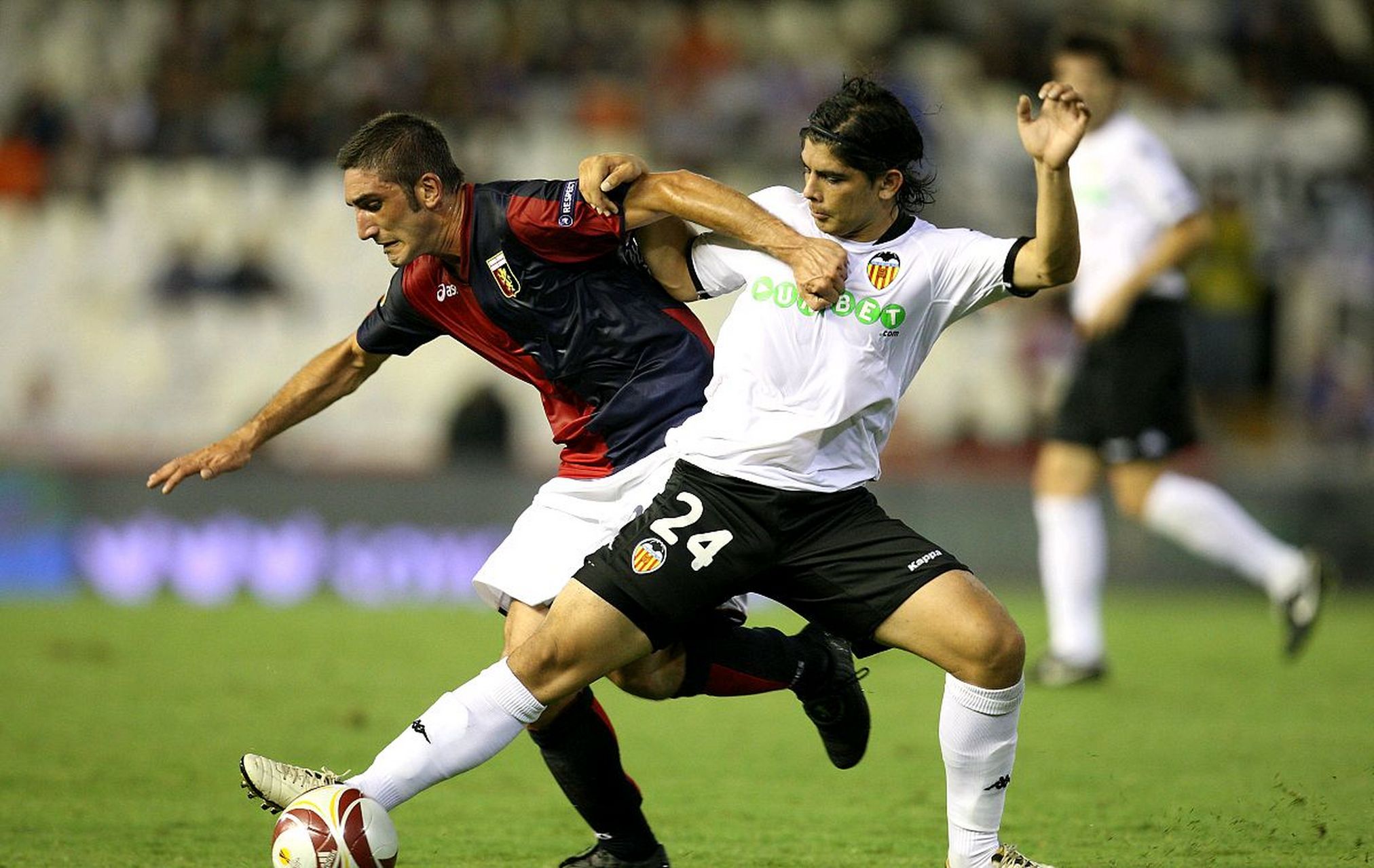 包含阿尔卑斯人客场击败圣埃蒂安，保持近期不败纪录的词条