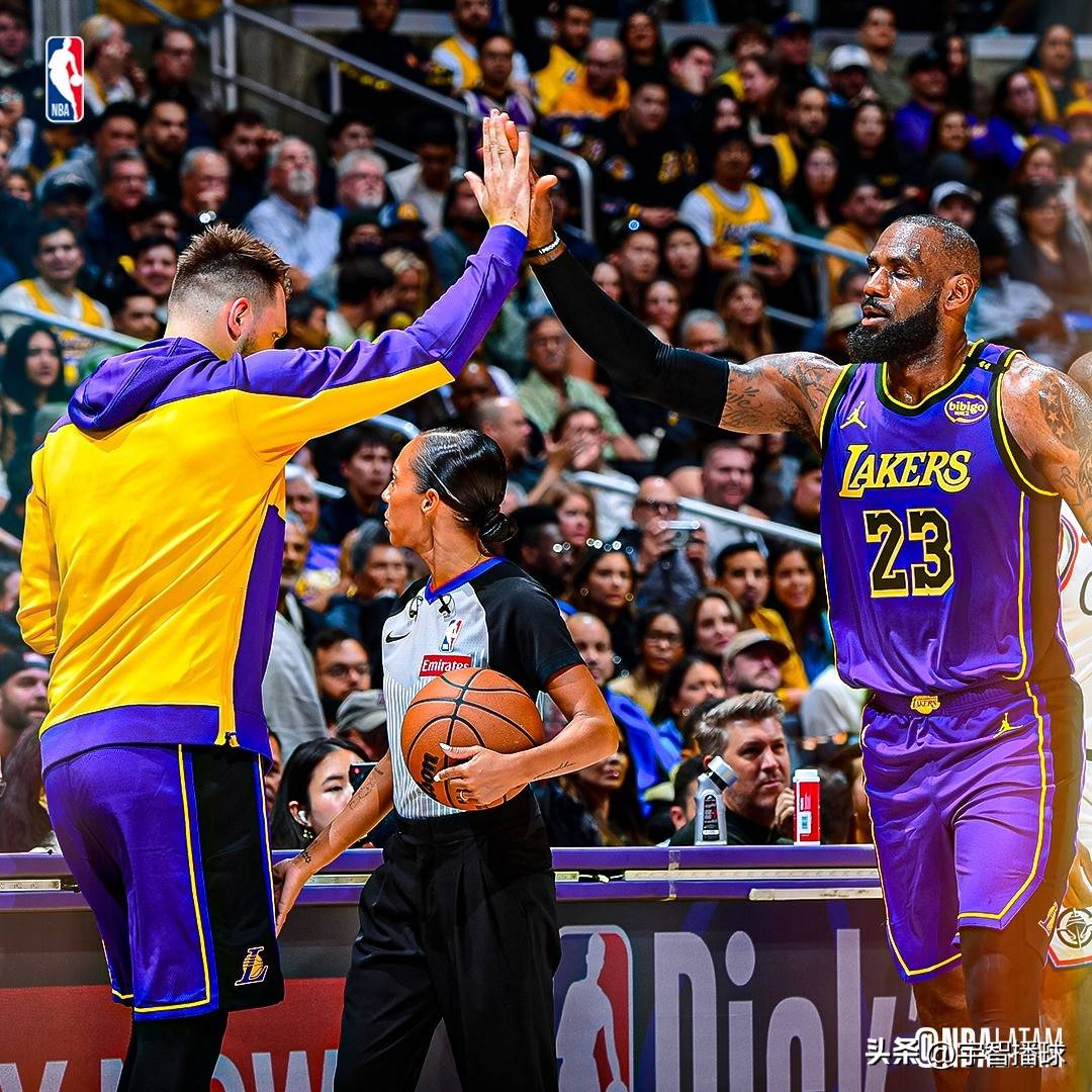 关于快船全队合力战胜湖人,豪取胜利保持不败的信息 关于快船全队合力战胜湖人,豪取胜利保持不败的信息