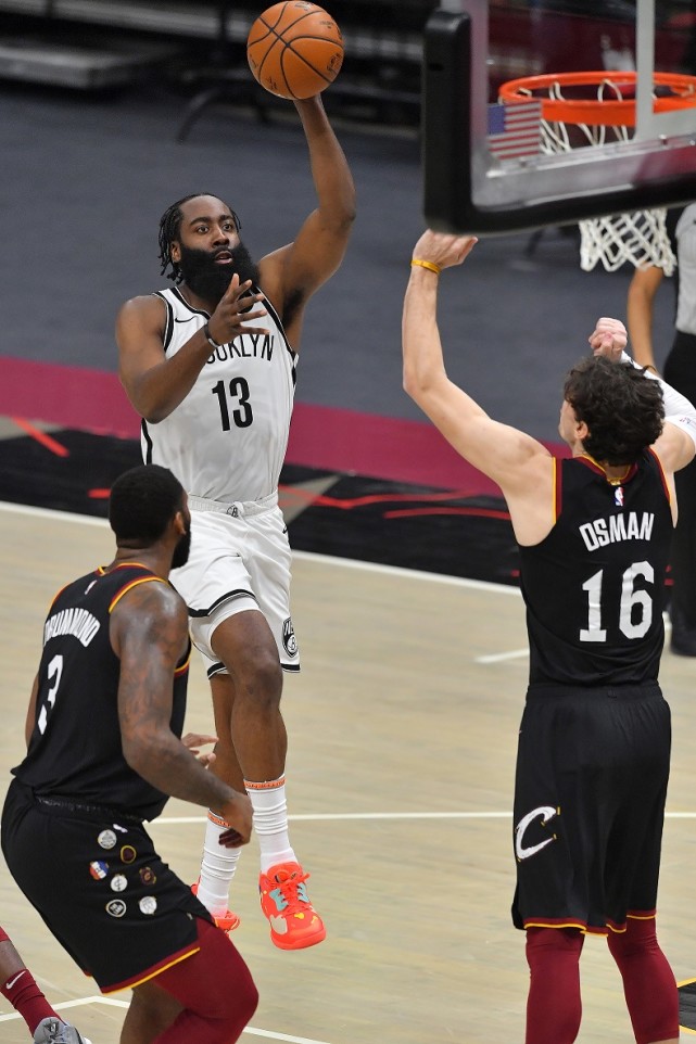 篮网队主帅发布战术调整,力拼反弹 篮网队主帅发布战术调整,力拼反弹