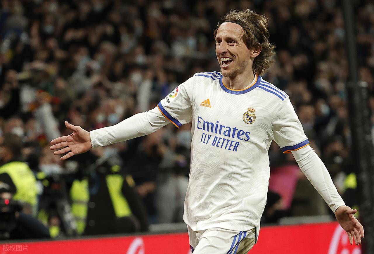 皇家马德里实现逆转，新帅带队连胜连升榜首的简单介绍