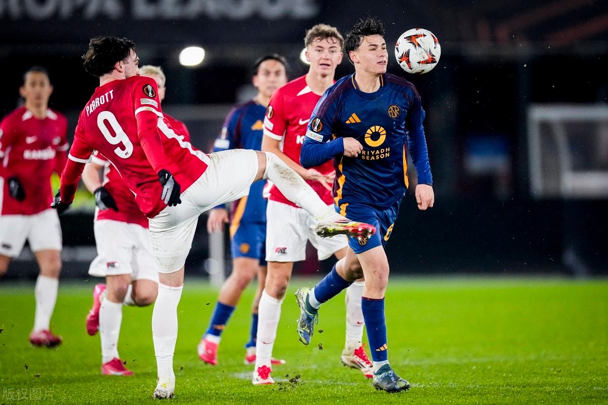 乌迪内斯客场逆转,反超对手一步领先 乌迪内斯客场逆转,反超对手一步领先