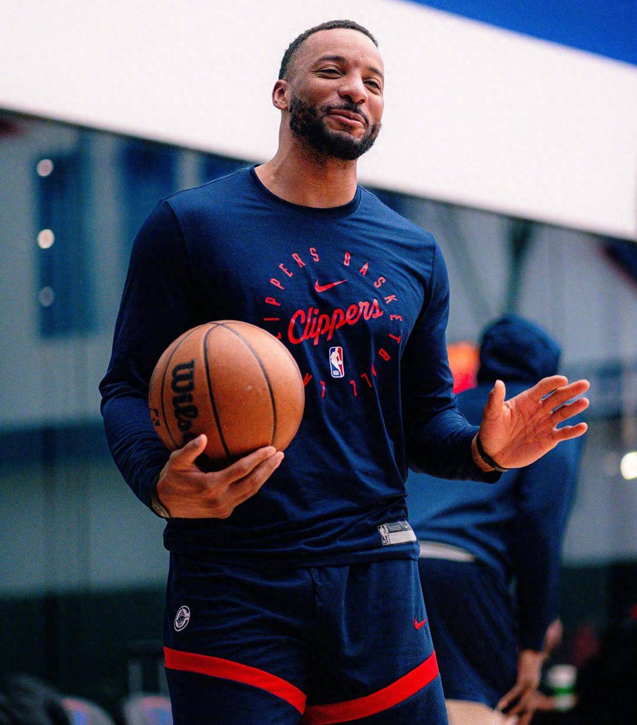 快船队遭遇关键球员伤病困扰 快船队遭遇关键球员伤病困扰