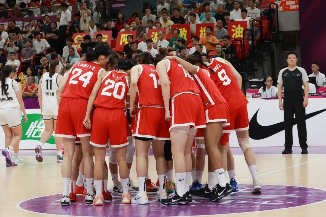 关于拉脱维亚女足夺冠为王，女足世界杯奋勇争霸的信息