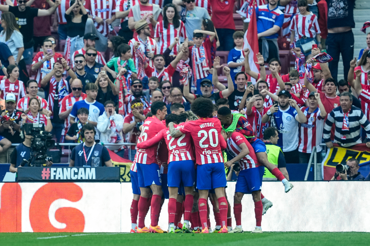 意甲比赛再掀狂热局面,引发广泛关注 意甲比赛再掀狂热局面,引发广泛关注