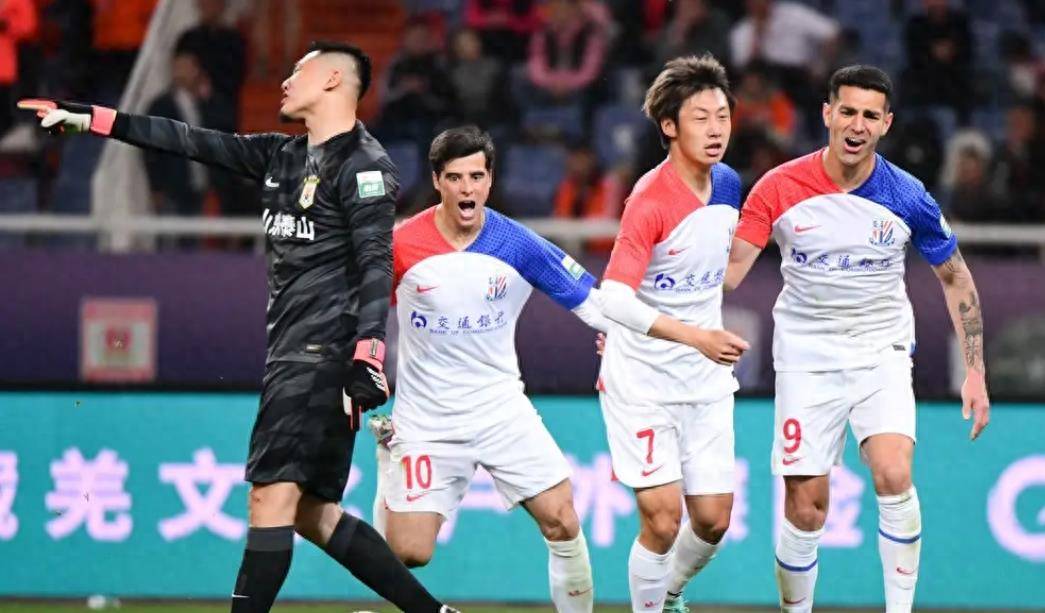 包含前锋惊艳一脚世界波,赢得掌声连连!的词条 包含前锋惊艳一脚世界波,赢得掌声连连!的词条