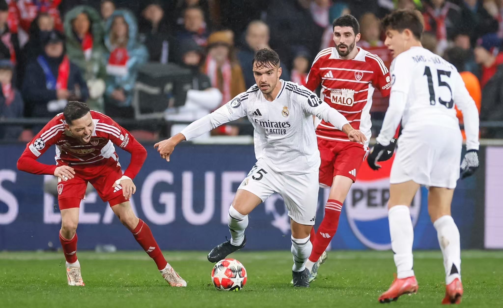 汉诺威球队连续三场不败，士气高涨