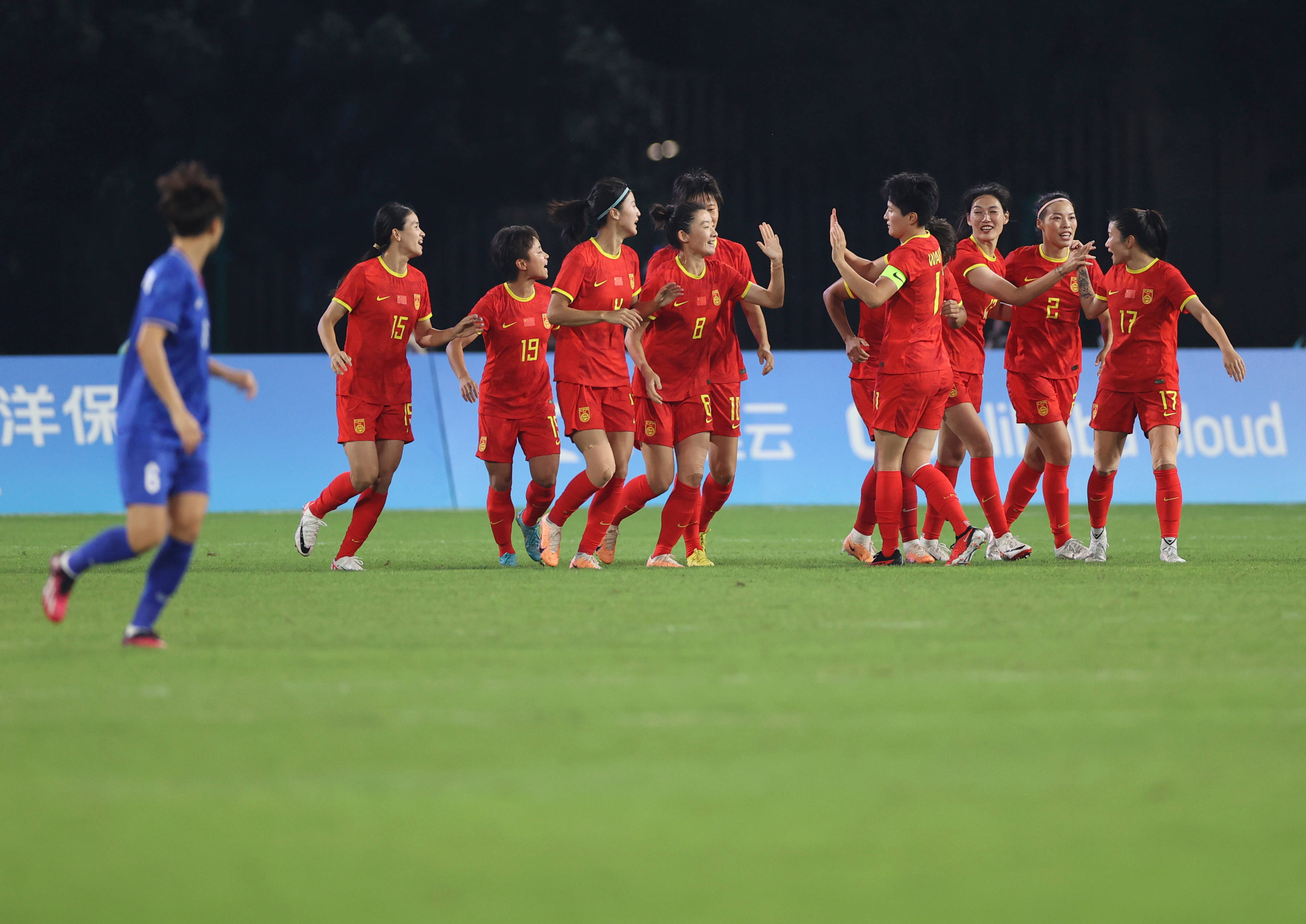 中国女足即将迎来挑战，备战状况良好