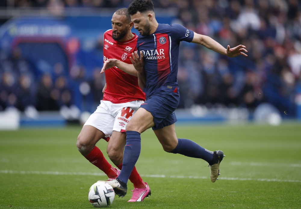 兰斯顽强抵抗，迈向法甲冠军之路的简单介绍